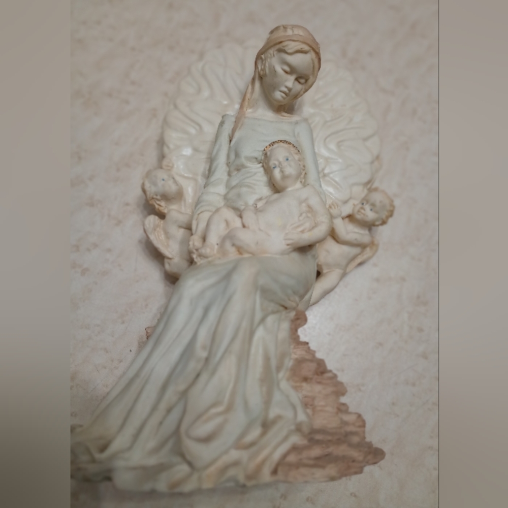 United Design Angel and Cherub Child Children "MADONNA" AA-031